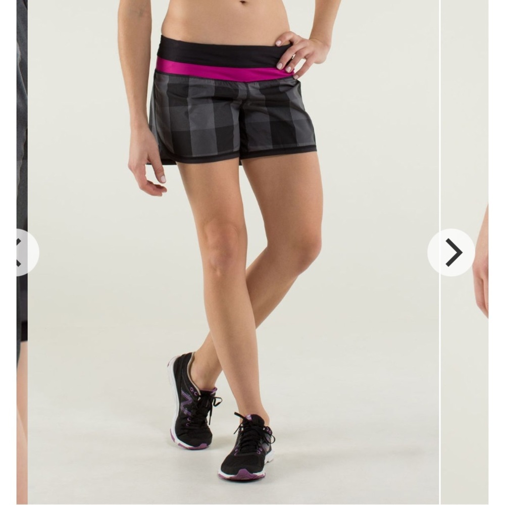 Lululemon Groovy Run Short Gros Gingham Reflective Swift Soot Light/Raspberry 6